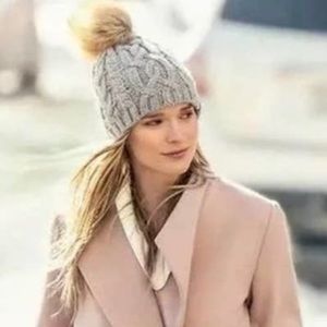 Bula Gray Knit Faux Fur Pom Lined Beanie Hat